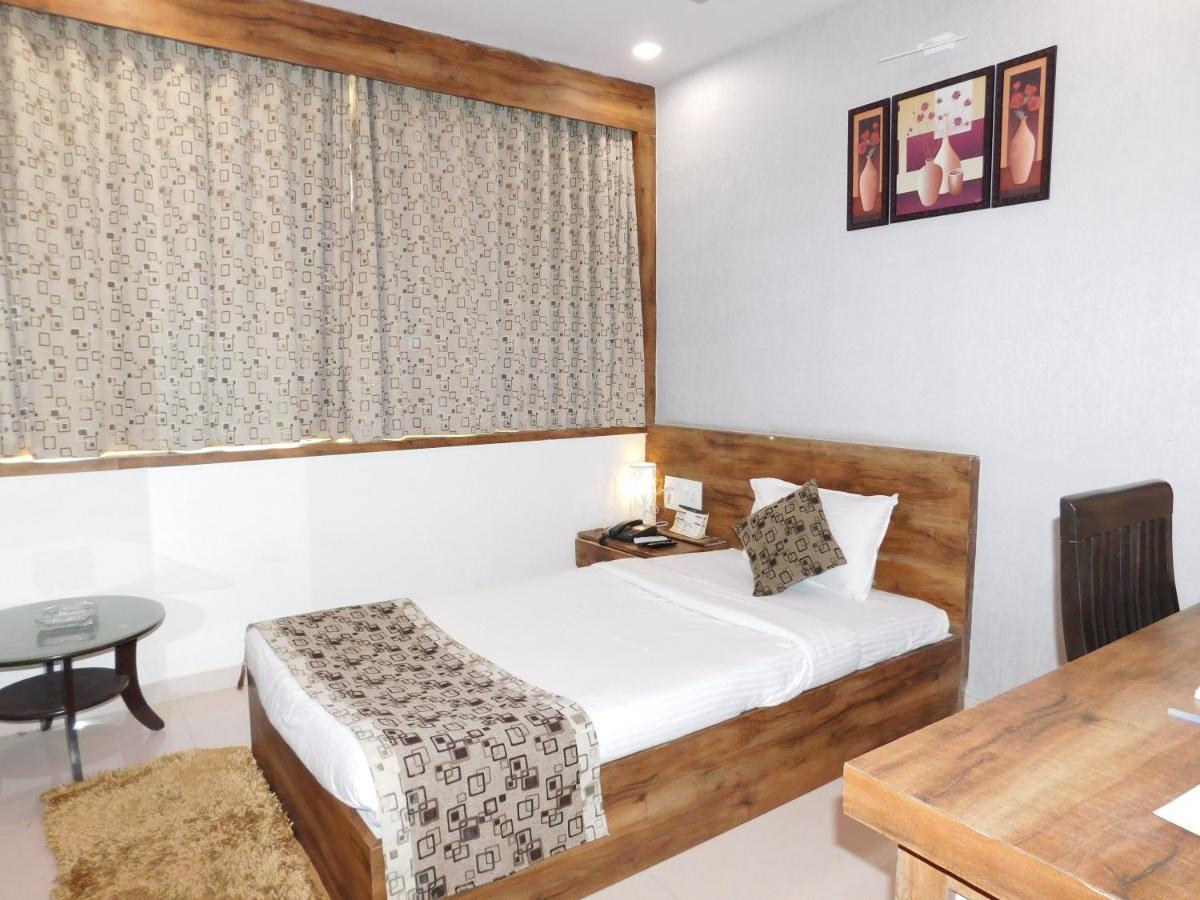 Hotel Shiva Club And Resort Mundra Extérieur photo